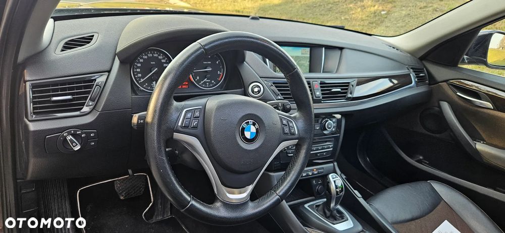 BMW X1 xDrive18d xLine - 15