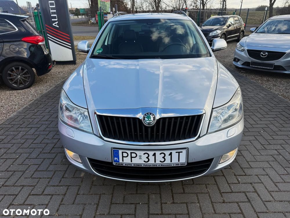 Skoda Octavia 1.6 TDI DPF DSG Elegance - 2