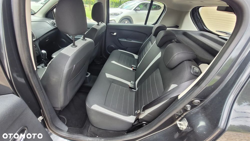 Dacia Sandero Stepway Blue dCi 95 Celebration - 11