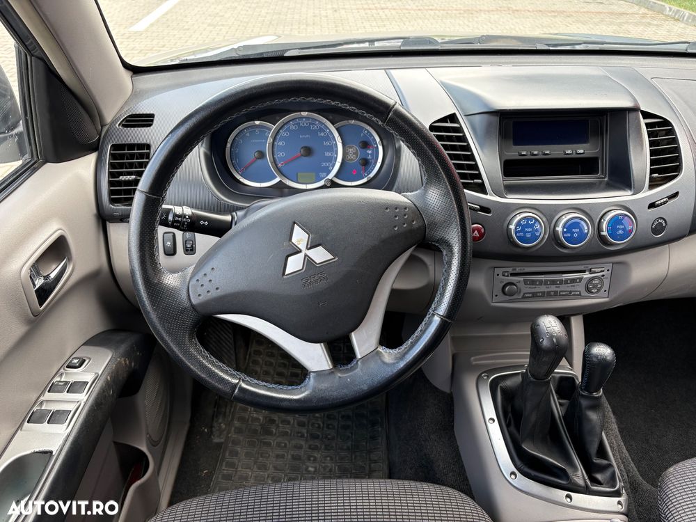 Mitsubishi L200 Pick Up 4x4 Inform Double Cab - 5