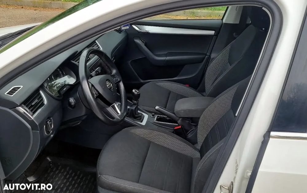 Skoda Octavia - 8