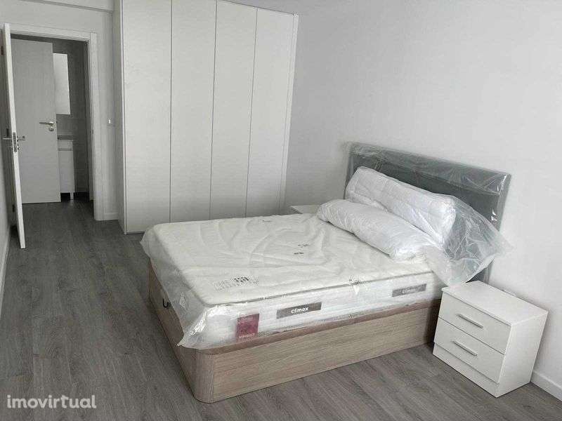 Aluguer de Apartamento T1 – Totalmente Renovado e Mobilado! - Grande imagem: 5/8