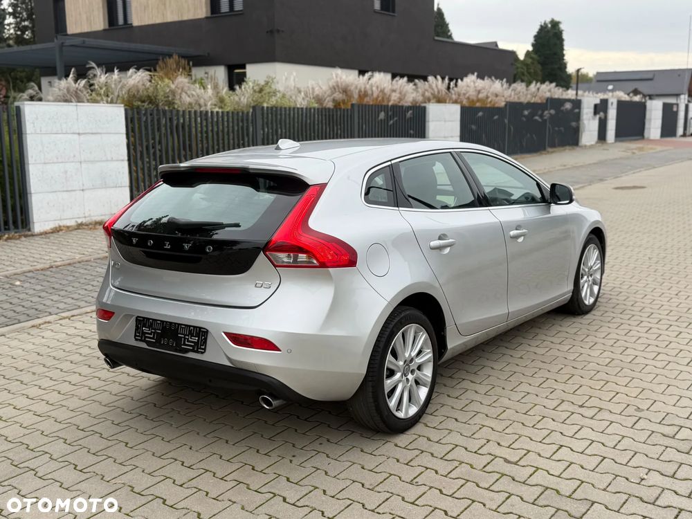Volvo V40 - 8