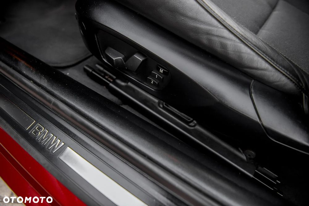 BMW Seria 3 335i xDrive Edition Exclusive - 23