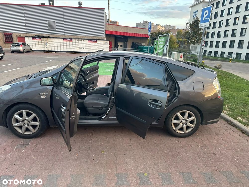 Toyota Prius - 11