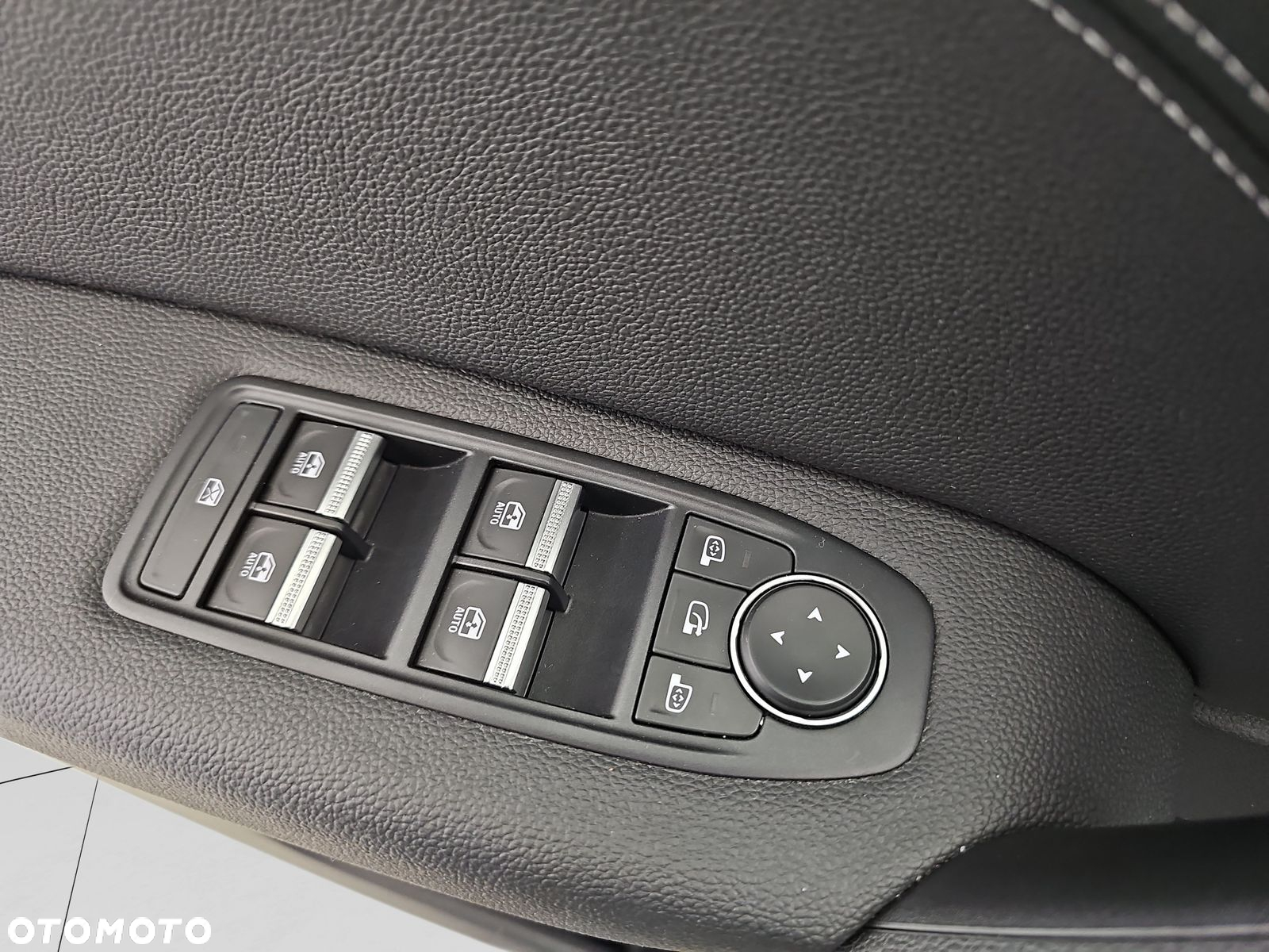 Renault Captur - 11