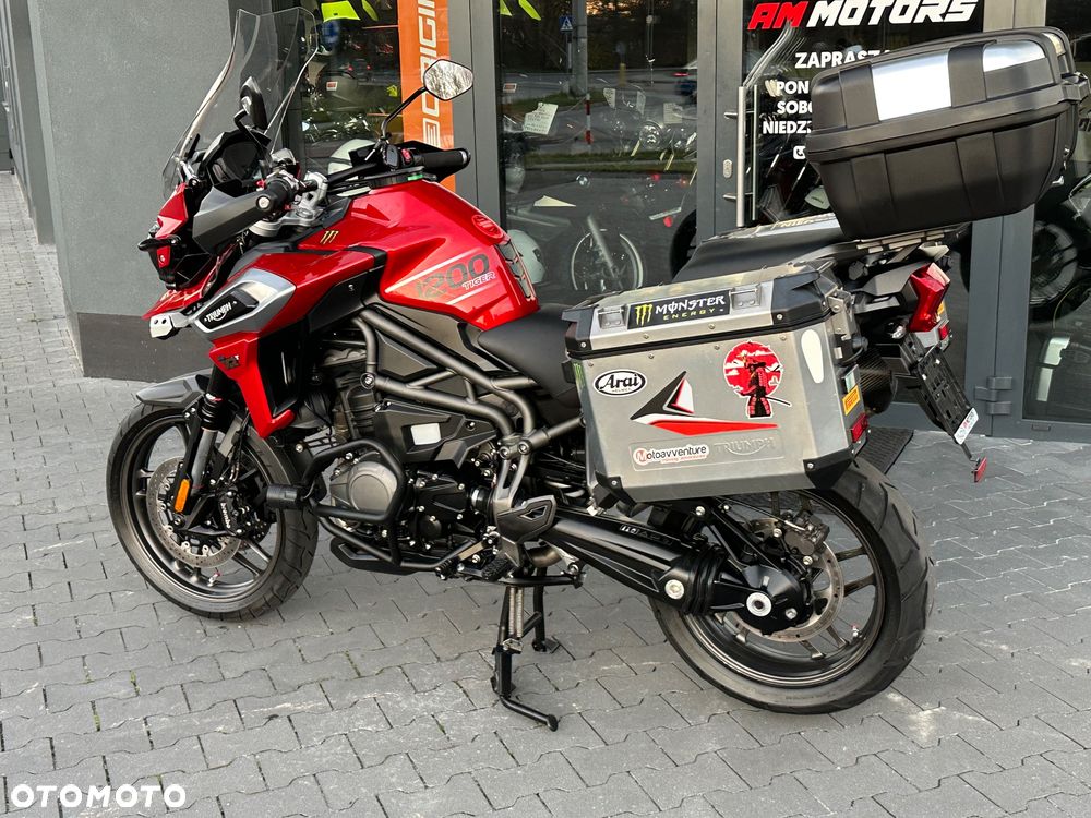 Triumph Tiger - 32