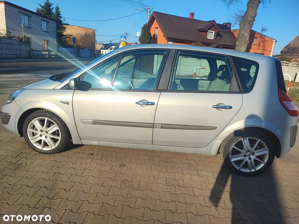 Renault Scenic - 8