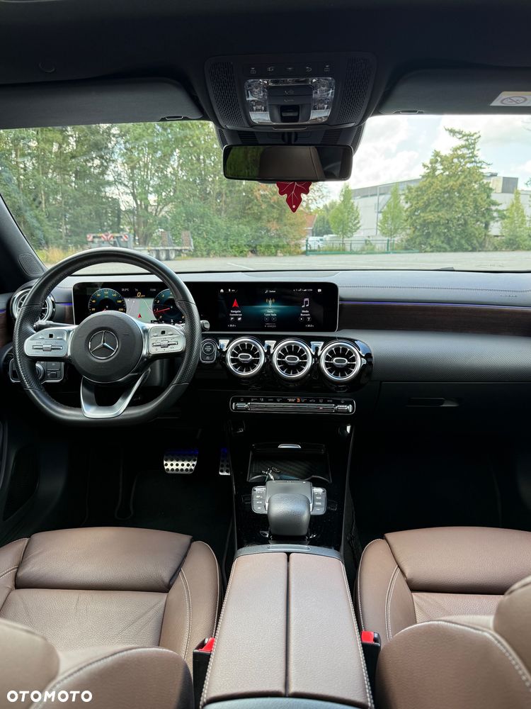 Mercedes-Benz CLA 200 AMG Line 7G-DCT - 13