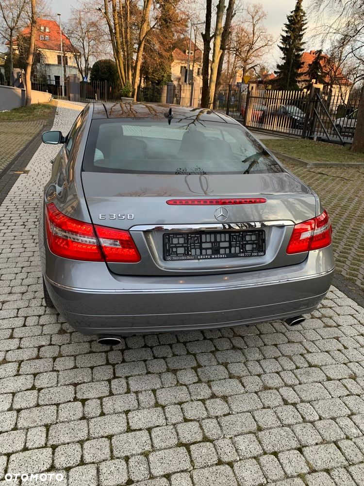 Mercedes-Benz Klasa E - 9