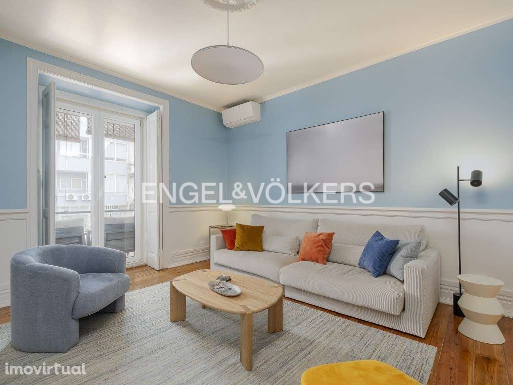 Excelente T4 c/ varanda junto ao Marquês de Pombal - Grande imagem: 2/39