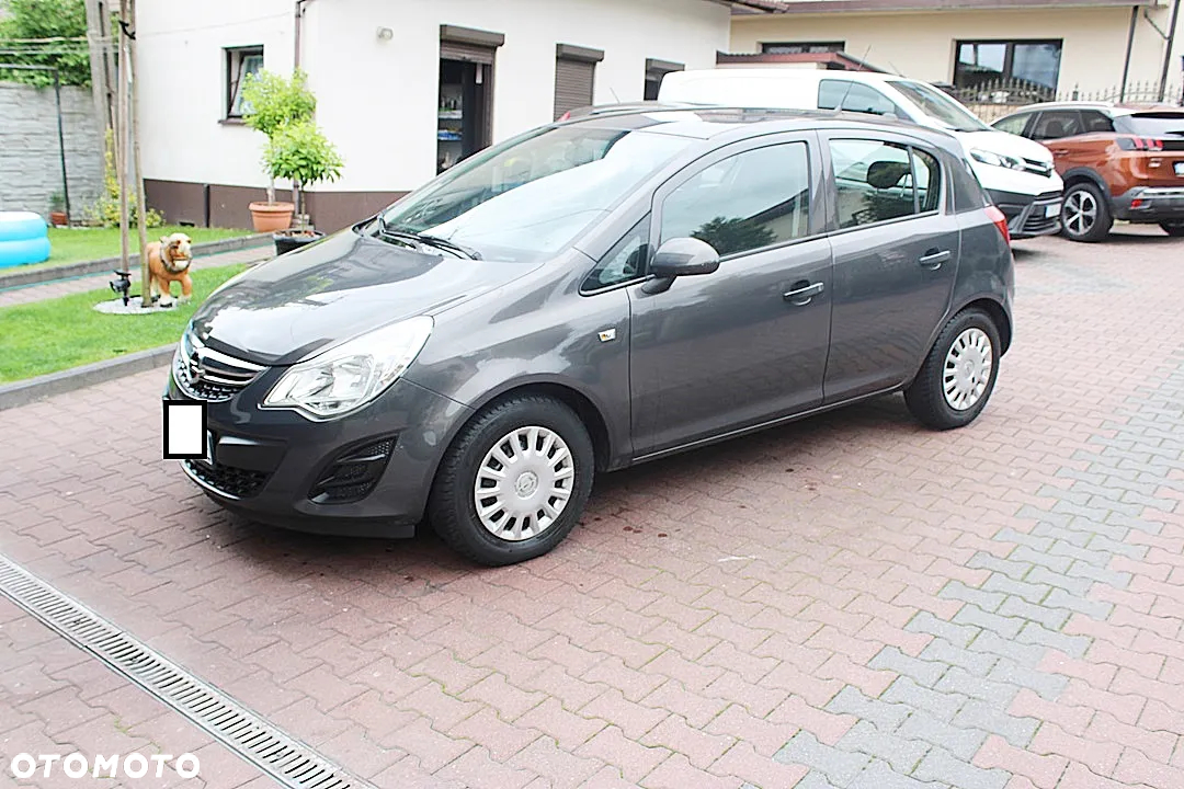 Opel Corsa 1.2 16V Edition 150 - 10