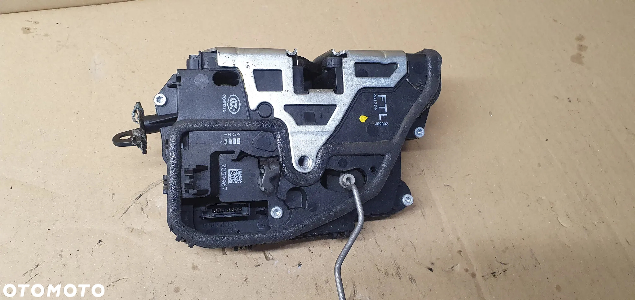 Zamek drzwi lewy przód przedni BMW 1 E81 7059967 - 3