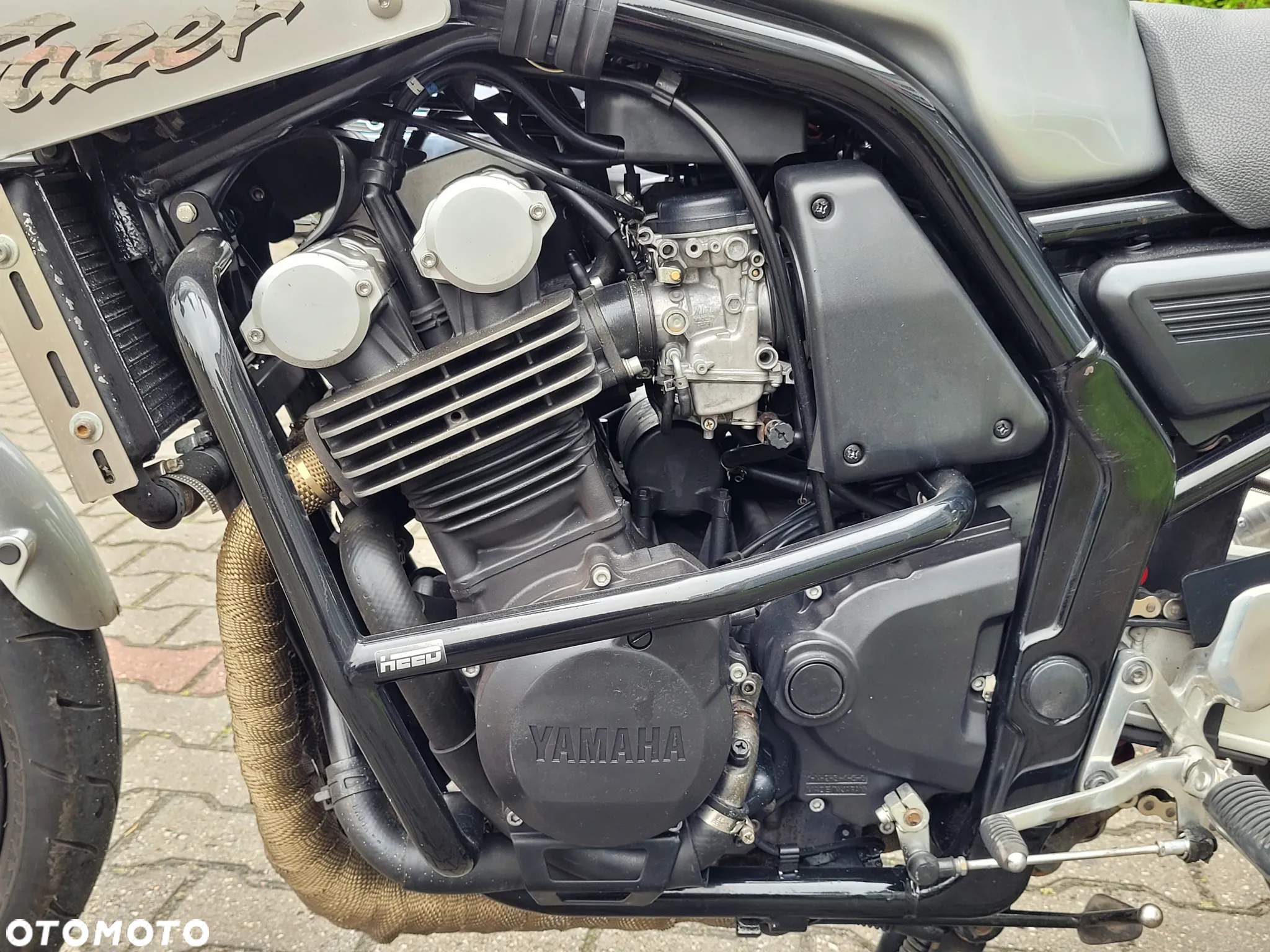 Yamaha FZS - 11