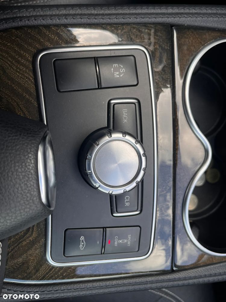 Mercedes-Benz CLS 500 4Matic 7G-TRONIC - 31