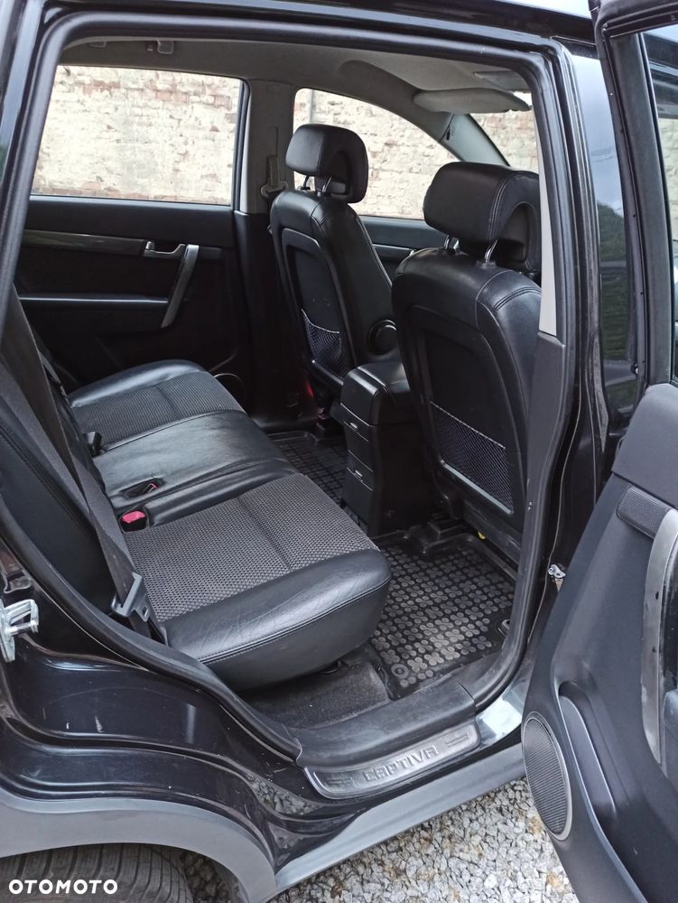 Chevrolet Captiva 2.4 LS - 11