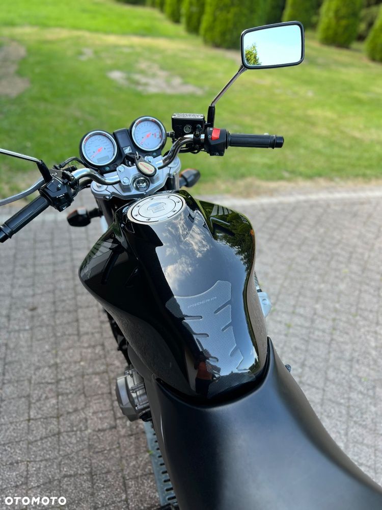Honda Hornet - 16