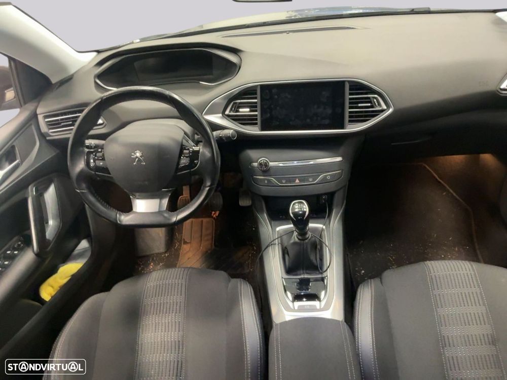 Peugeot 308 - 3
