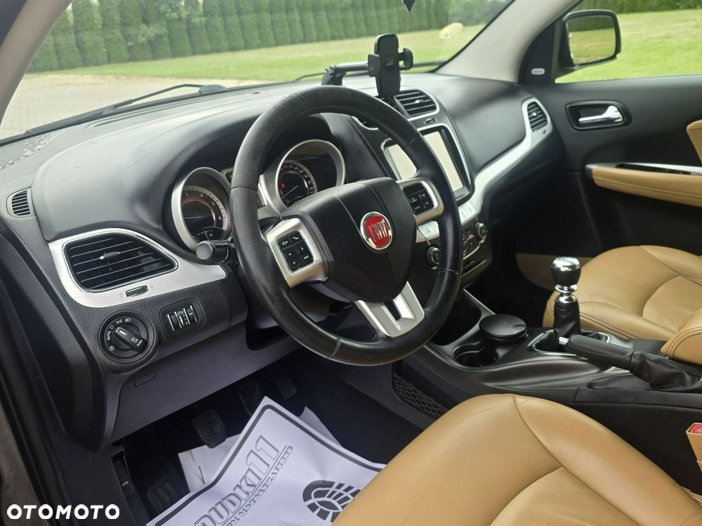 Fiat Freemont - 16