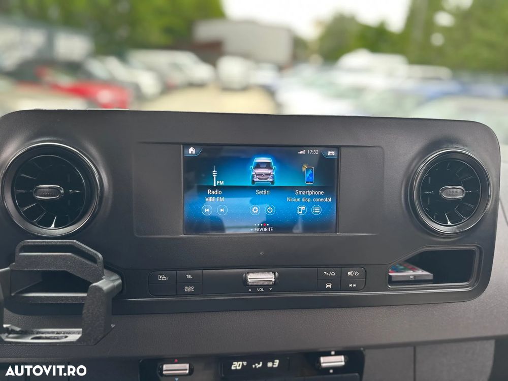 Mercedes-Benz Sprinter - 15