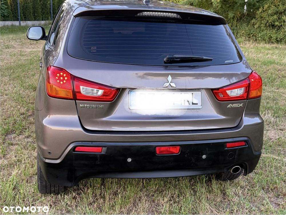 Mitsubishi ASX - 4