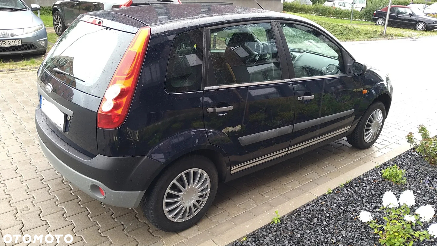 Ford Fiesta 1.3 - 5