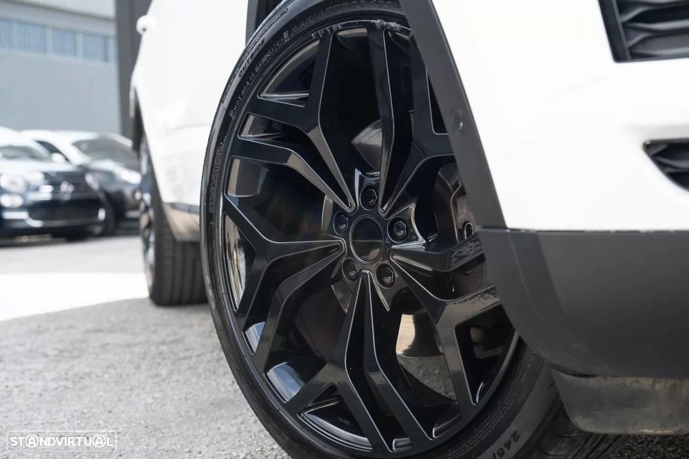 Jaguar E-Pace 2.0 i4D R-Dynamic SE - 8