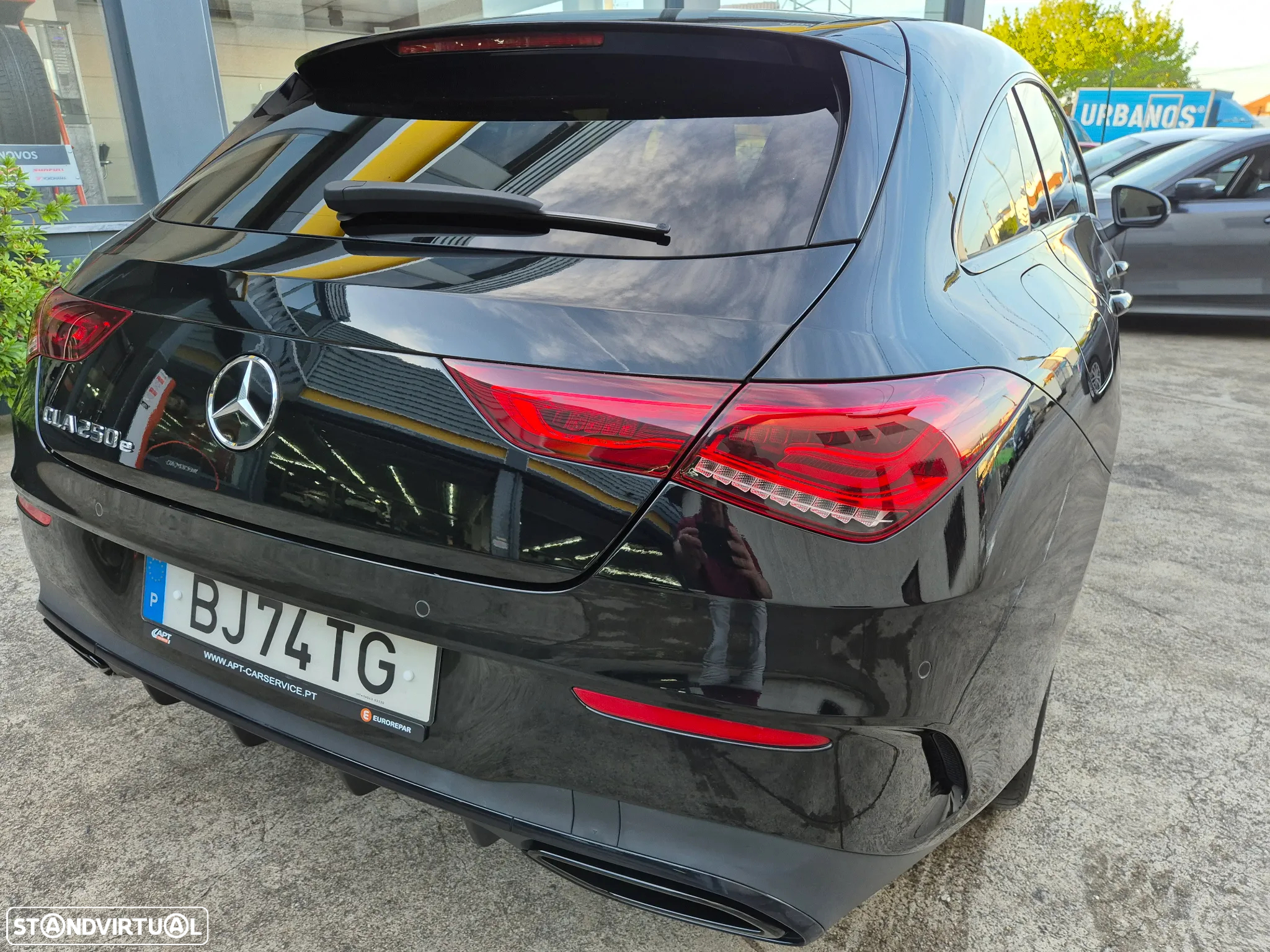 Mercedes-Benz CLA 250 e Shooting Brake AMG Line - 12