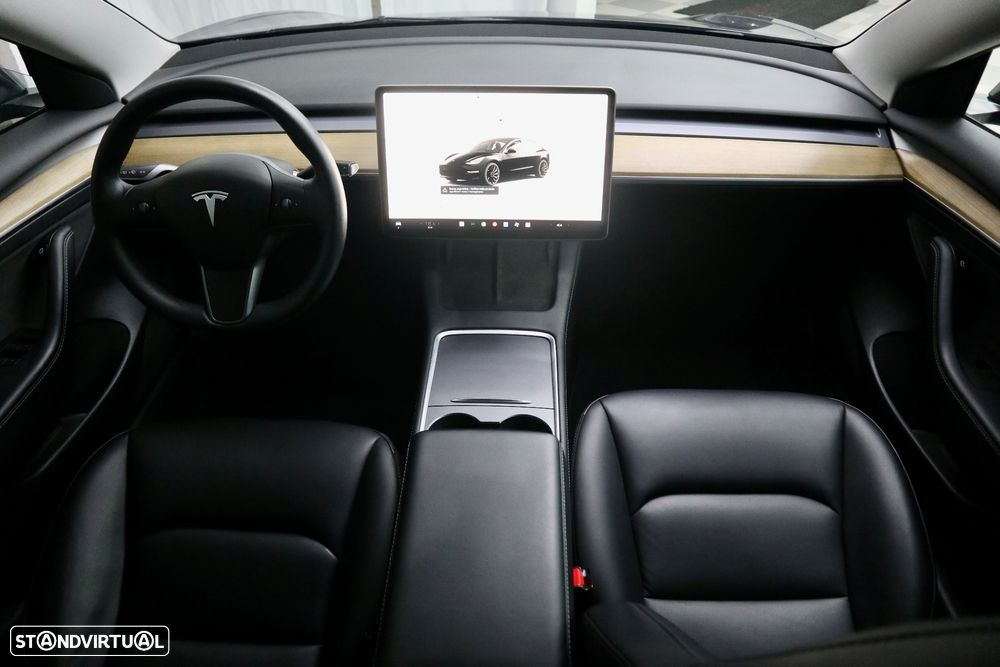 Tesla Model 3 Standard Range Plus RWD - 3