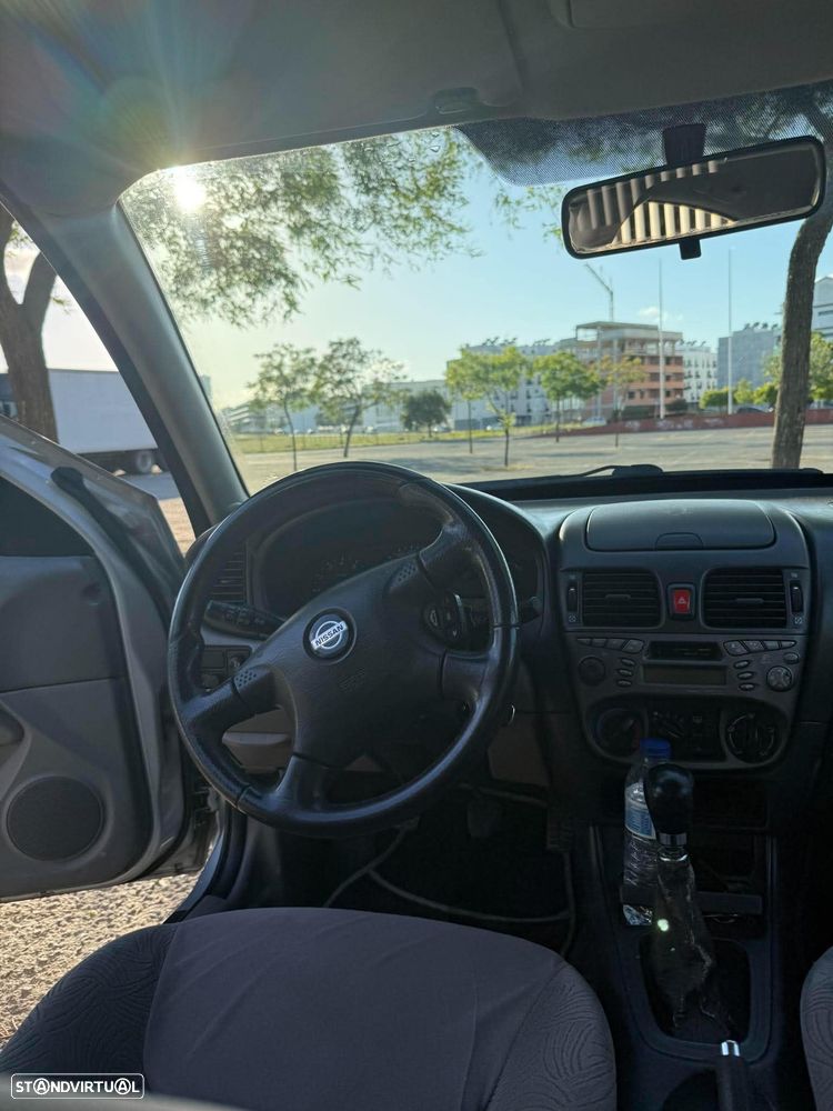 Nissan Almera 1.5 Comfort ABS+AC - 30