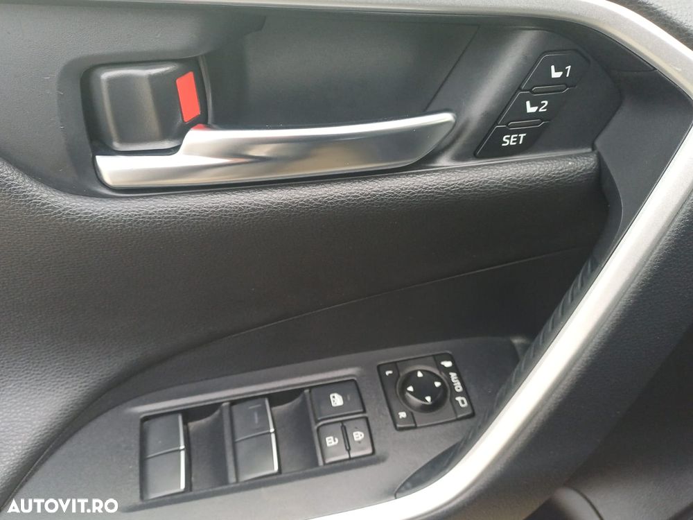 Toyota RAV4 2.5 Hybrid VVT-iE 4x4 Luxury - 13