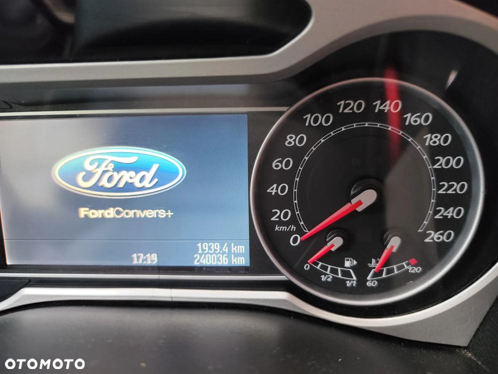 Ford S-Max 2.5 Titanium - 6