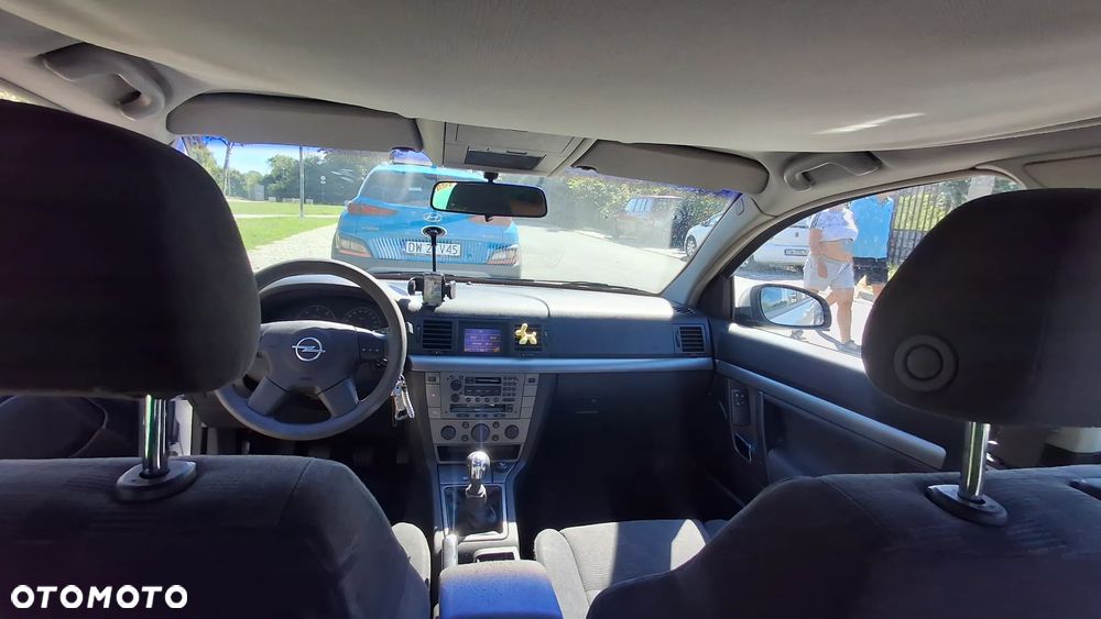 Opel Vectra 2.2 DTI Essentia - 8