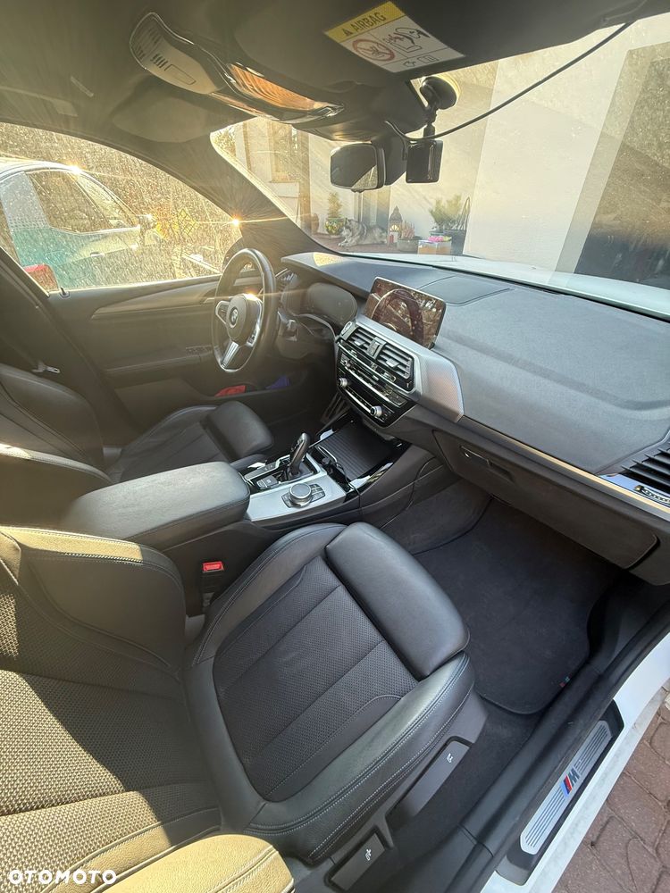 BMW X3 xDrive20d - 14
