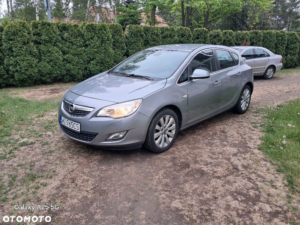 Opel Astra 1.4 T Cosmo - 1