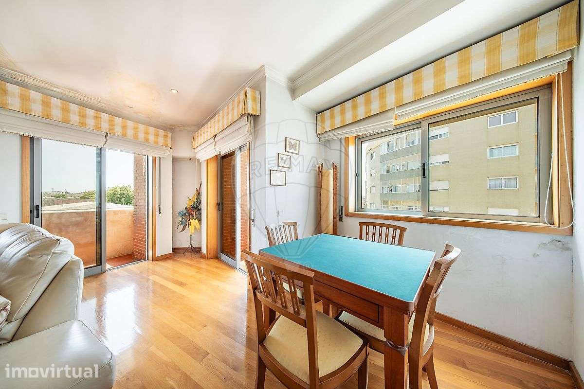 Apartamento T4 para venda - Grande imagem: 3/37