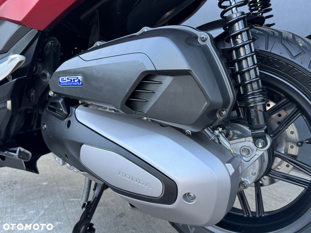 Honda NSS - 28