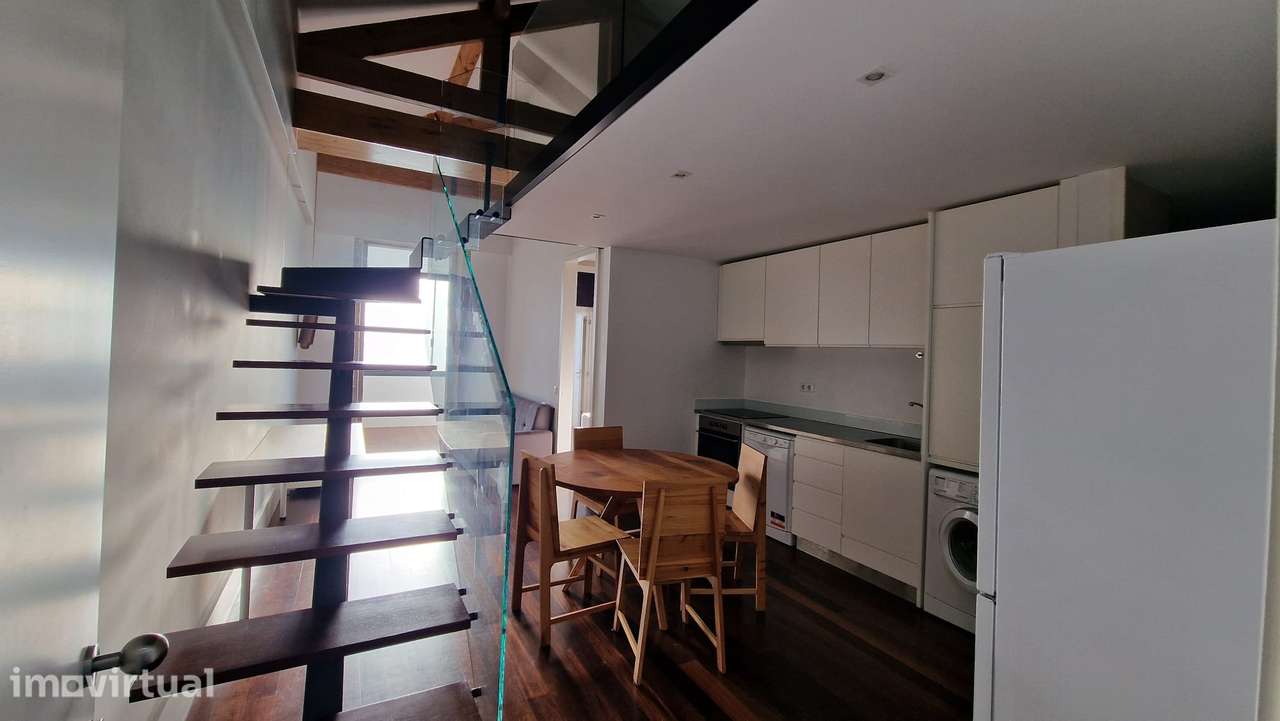 Apartamento T2 Mezanine ao metro Trindade - Grande imagem: 3/16