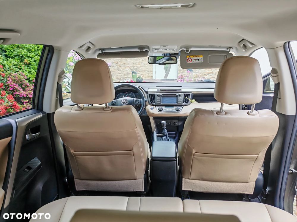 Toyota RAV4 - 2