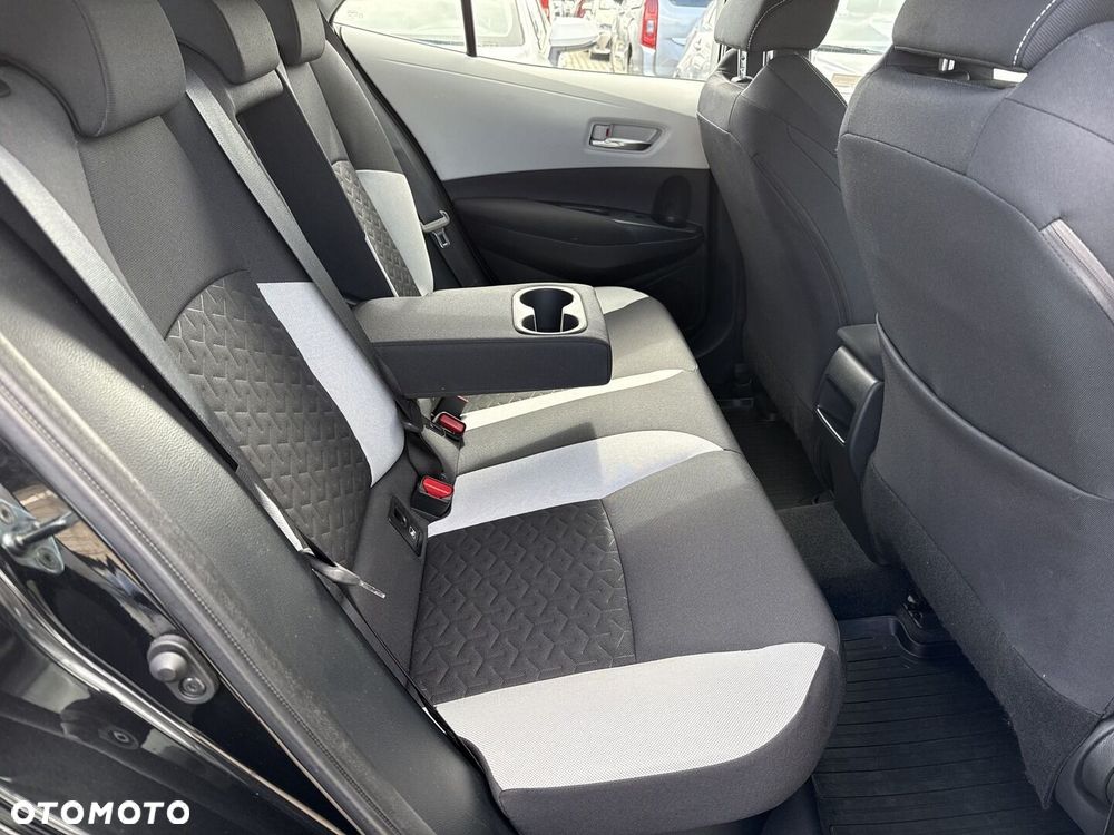 Toyota Corolla 2.0 Hybrid Comfort - 9