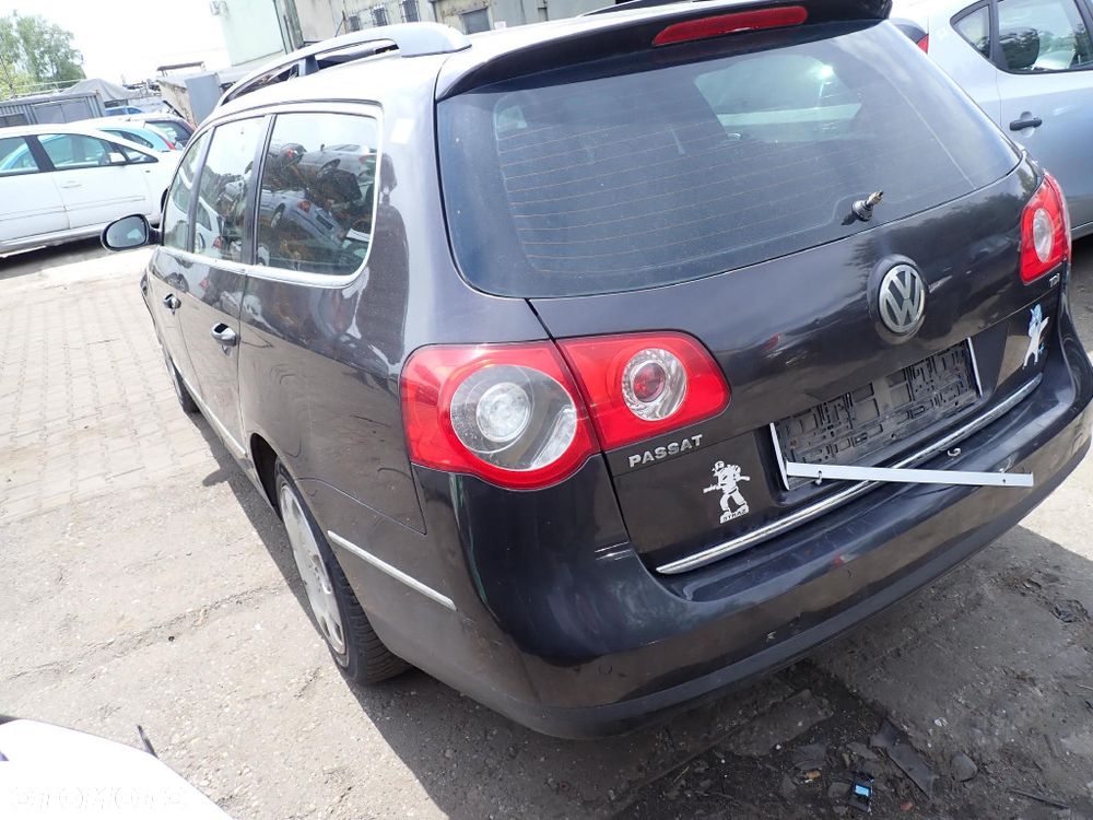 CZĘŚCI - Vw Passat B6 1,9TDI 105KM BXE KOMBI 5B JCX lakier LC8Z  2007r. INDEX - 10046 - 4