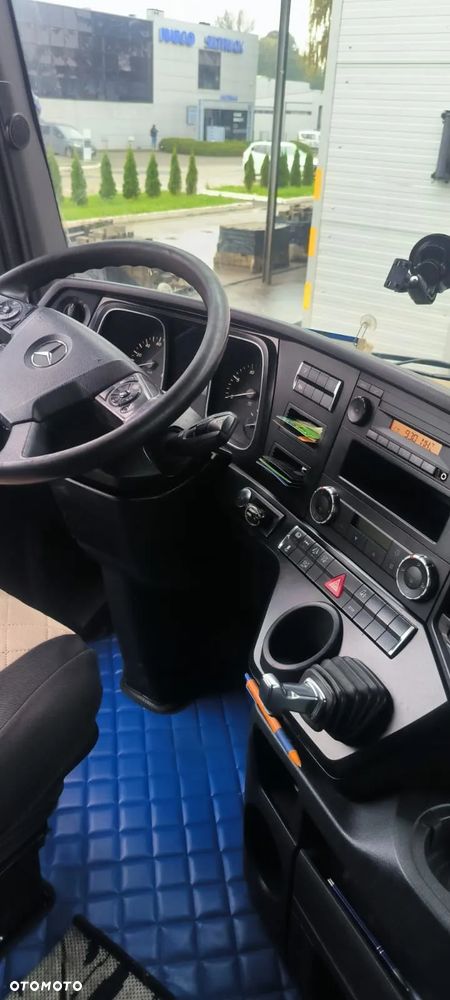 Mercedes-Benz ACTROS MP4 - 3