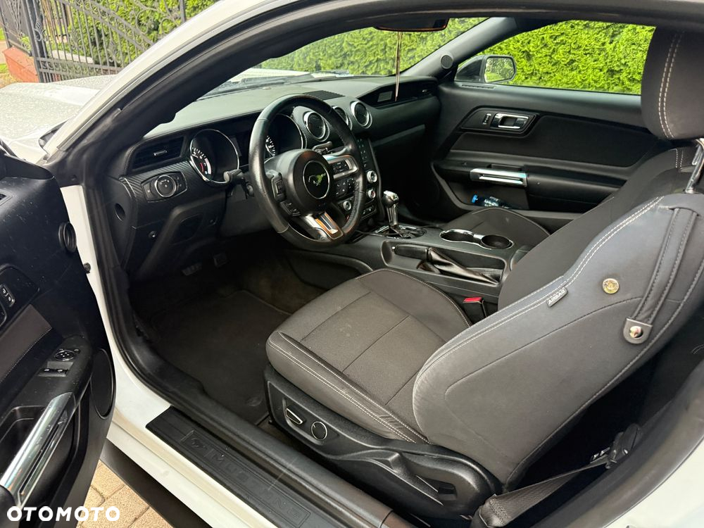 Ford Mustang - 14