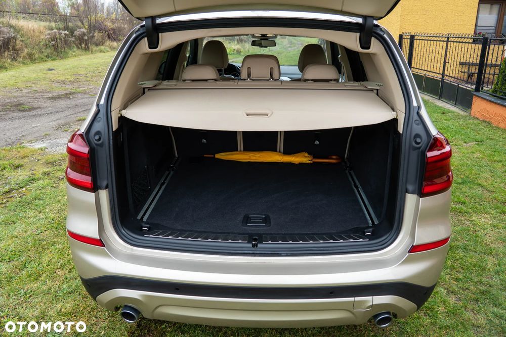 BMW X3 sDrive18d Advantage - 20