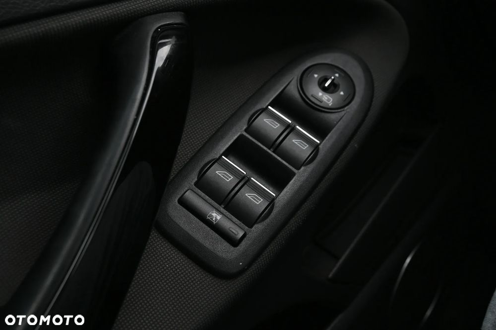 Ford Kuga 2.0 TDCi 4WD Titanium Plus - 35