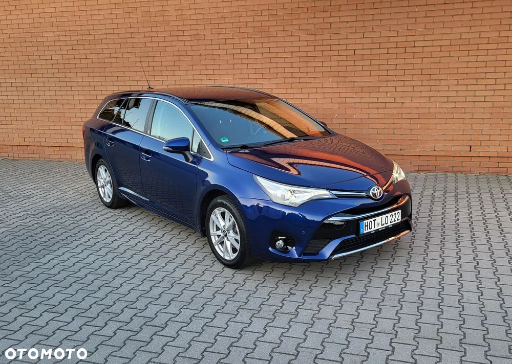 Toyota Avensis Touring Sports 1.8 Multidrive S Team Deutschland - 3