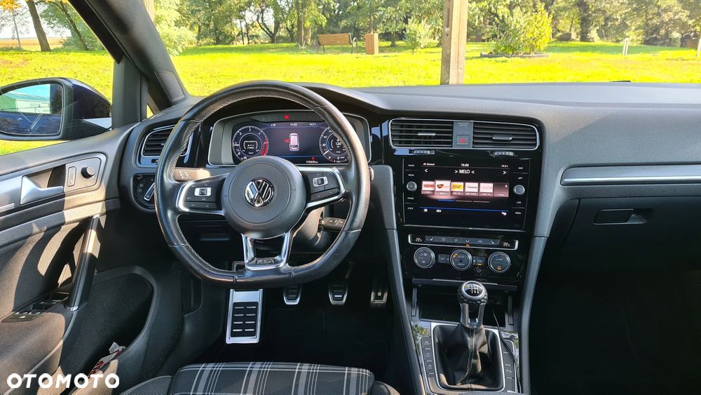 Volkswagen Golf VII 2.0 TDI BMT GTD - 6
