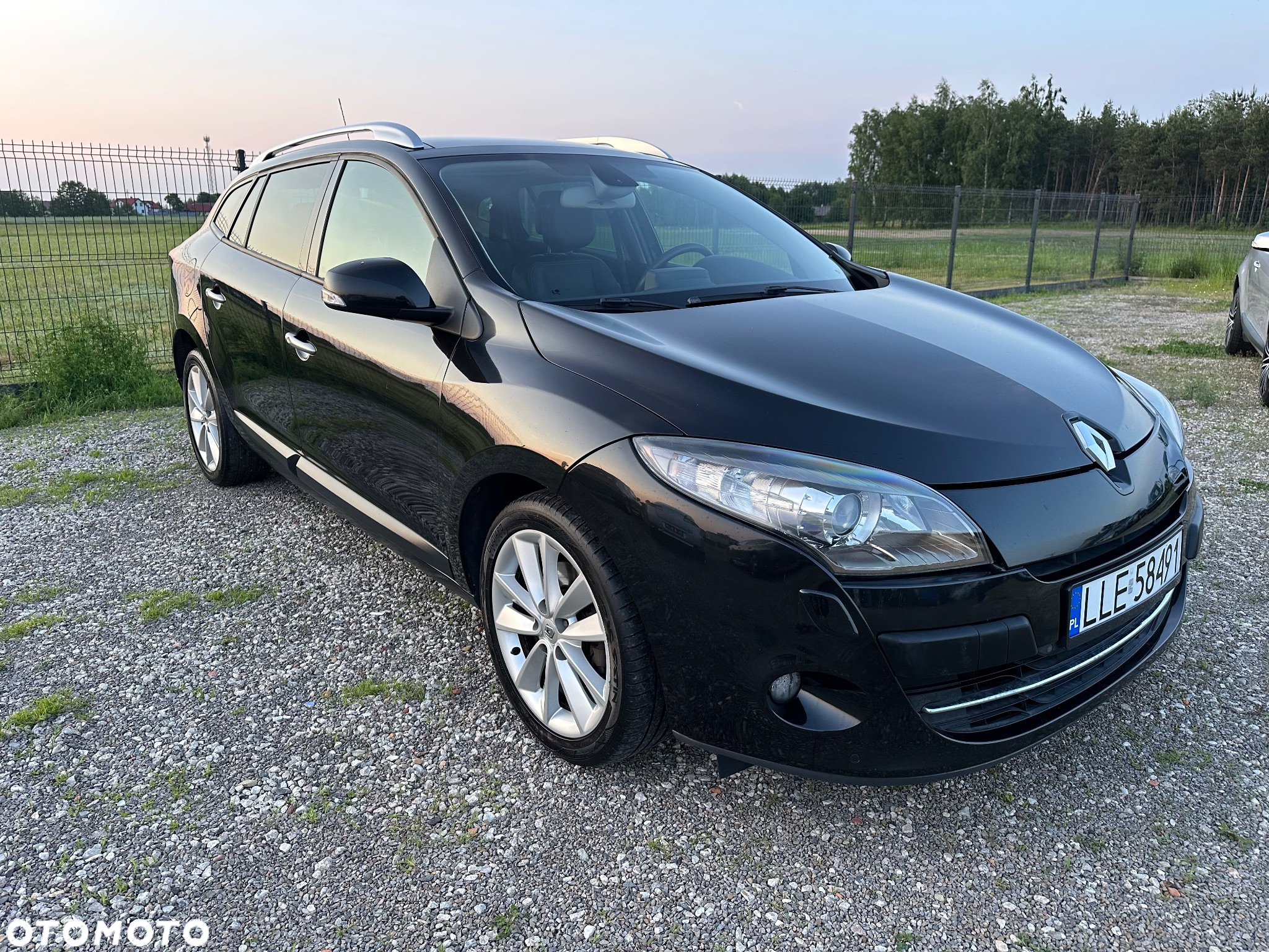 Renault Megane Grandtour TCe 180 Luxe - 2