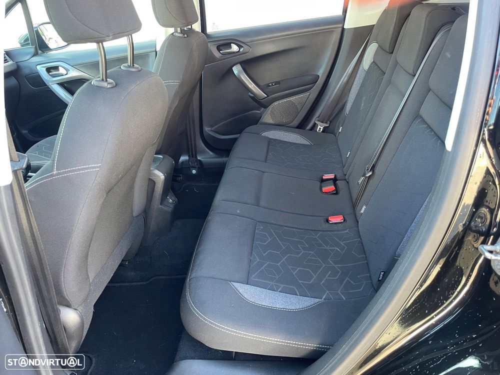 Peugeot 2008 1.6 BlueHDi Style - 7