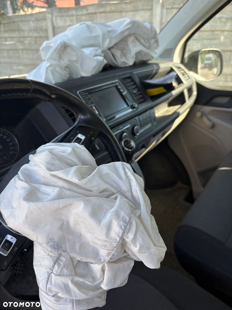 Volkswagen Transporter T6 - 23
